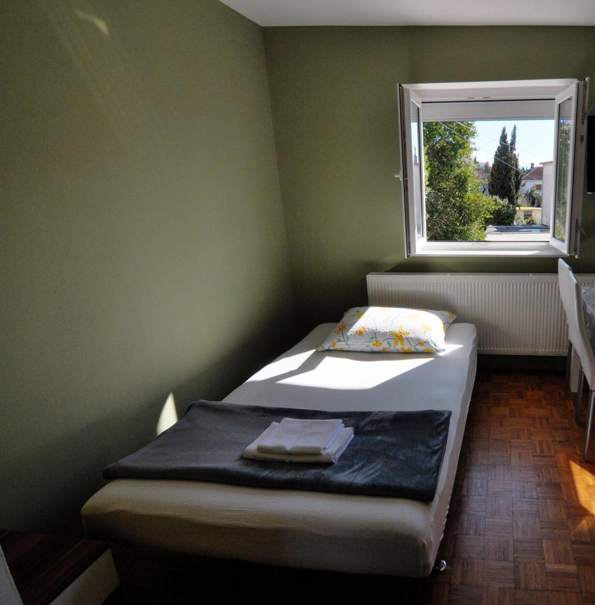 Apartments Kety - Central Heating Crikvenica Rom bilde