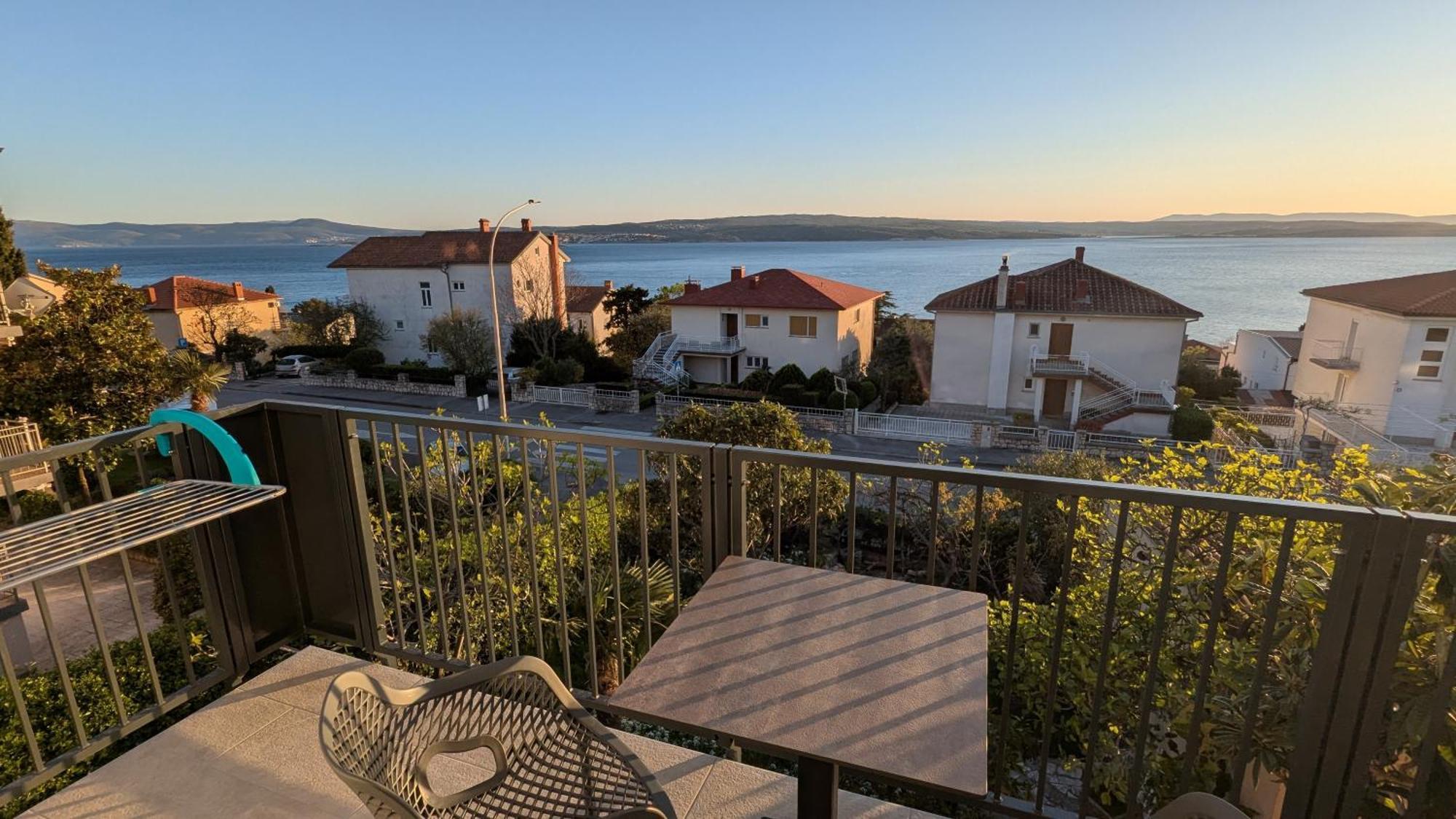 Apartments Kety - Central Heating Crikvenica Rom bilde